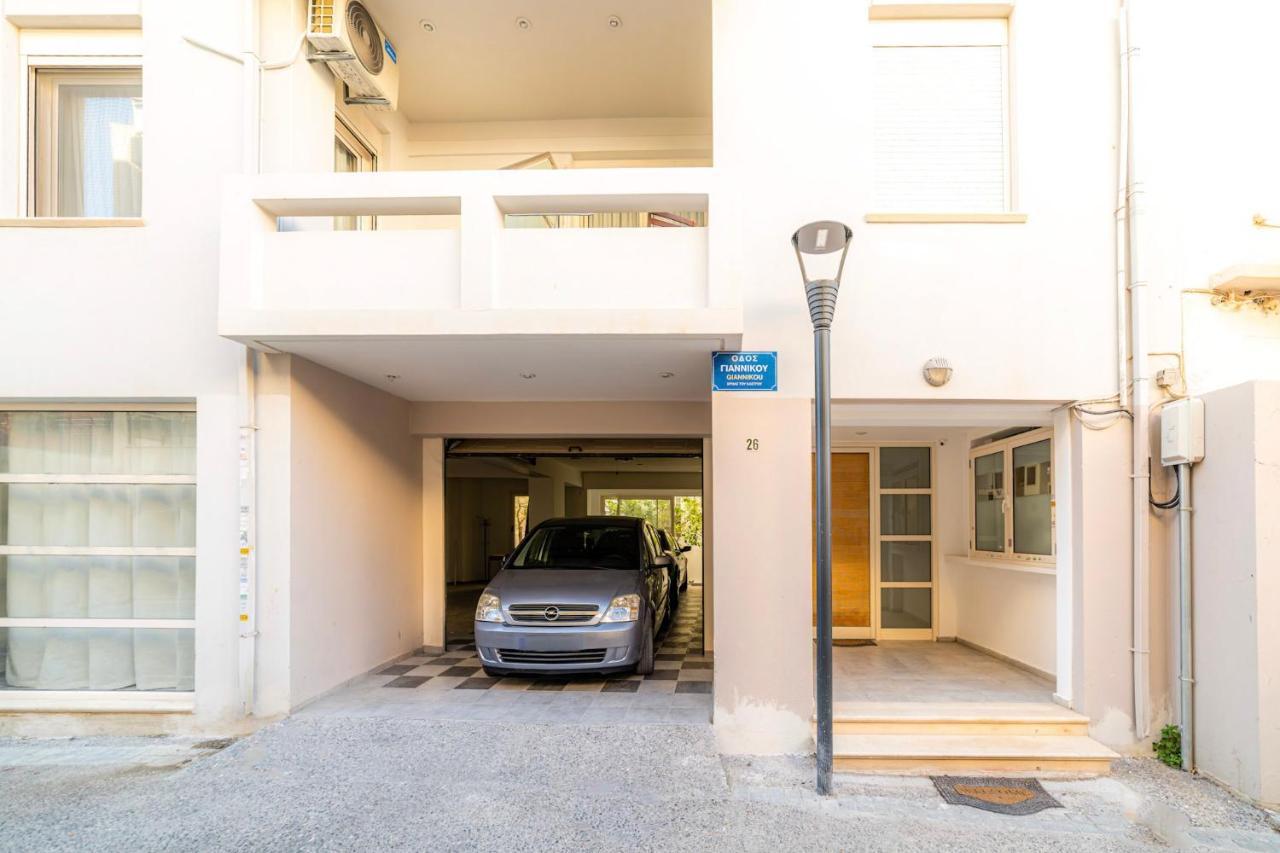Luxury Town Center Suite Apt A2 Ираклио Екстериор снимка